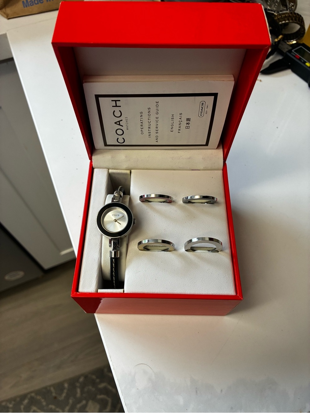 Vintage Authentic COACH 0252 Watch Interchangeable Bezels W/Box & Papers